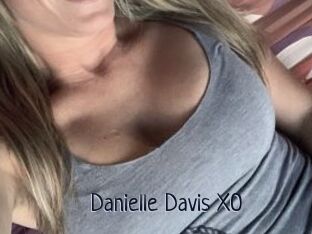 Danielle_Davis_XO