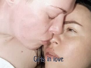 Girls_in_love