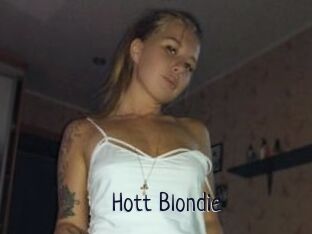 Hott_Blondie