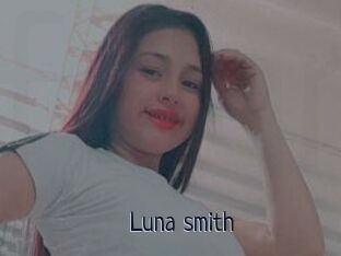 Luna_smith