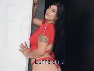 Lunna_smile