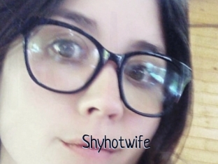 Shyhotwife