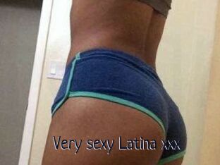 Very_sexy_Latina_xxx